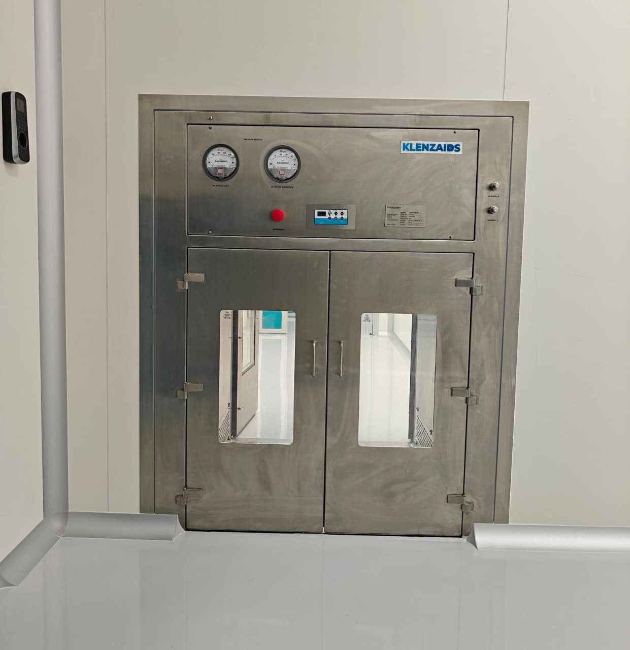 Stainless-Steel Pass Box